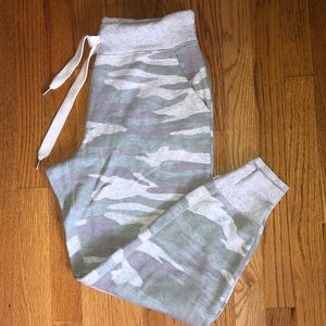 Aerie Camo Joggers